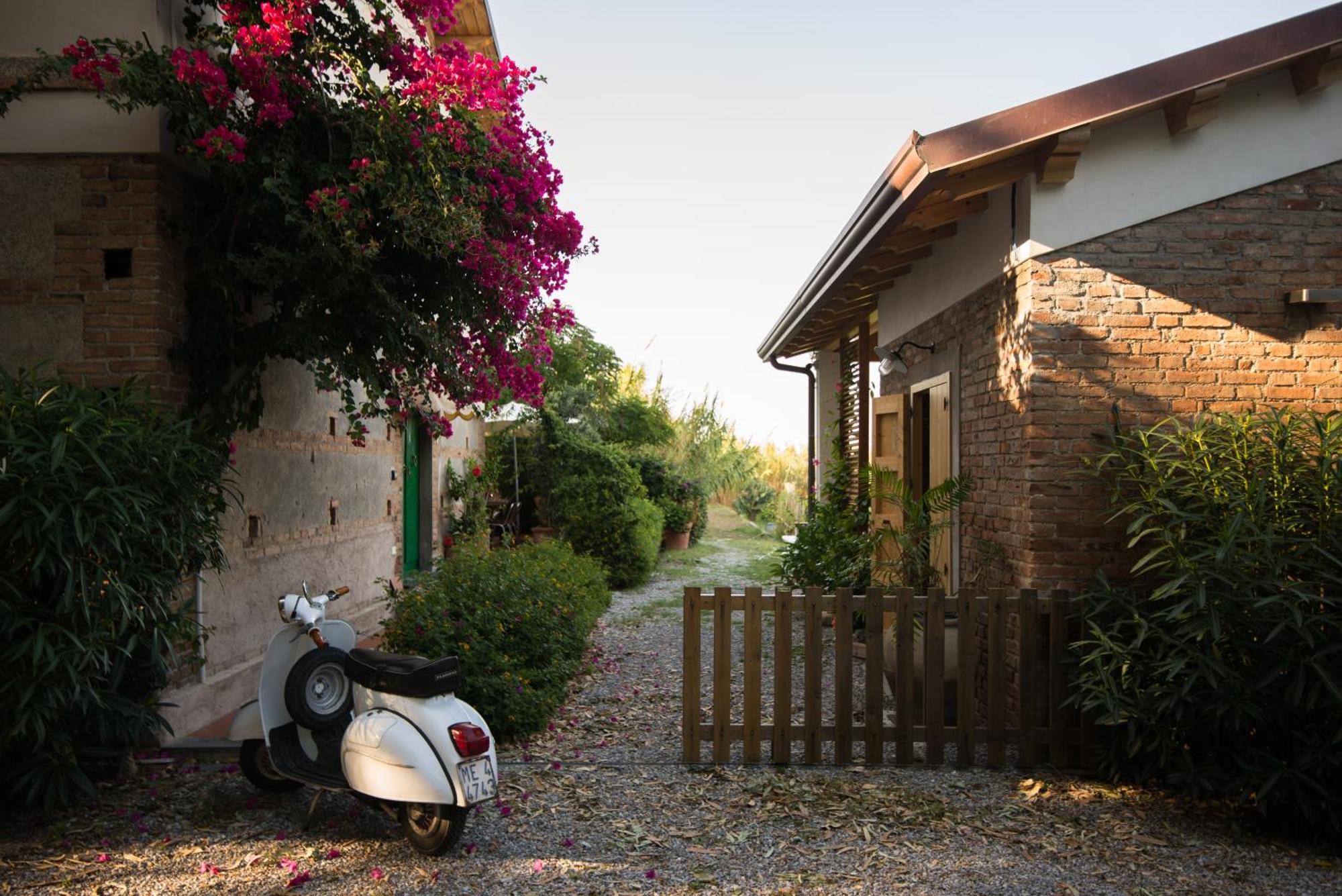 A Marina Apartment Monforte San Giorgio Marina Exterior photo